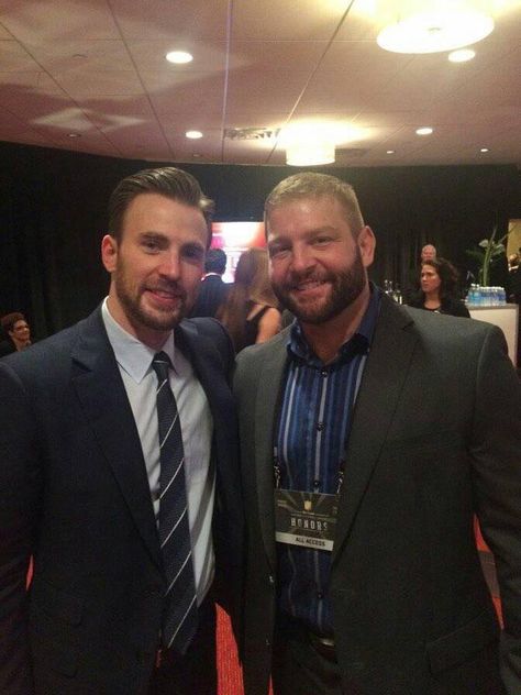 Colby Jansen, Chris Evans Shirtless, Hot Rugby Players, Scruffy Men, Beard No Mustache, Colby, Chris Evans, Celebrities Male, Bearded Men