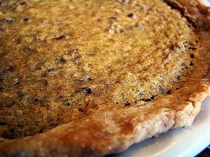 Georgia's pinto bean pie (Ratio 1:1 cup mashed beans to cup sugar). Another with corn syrup and more butter, egg, vanilla but no nutmeg: http://suite101.com/article/pinto-bean-pie-recipe---southern-a216138 Pinto Bean Cake 1955, Pinto Bean Pie, Bojangles Pinto Beans Recipe, Mashed Beans, Maple Pie, Farmhouse Food, Magical Fruit, Bean Pie, Coconut Recipe