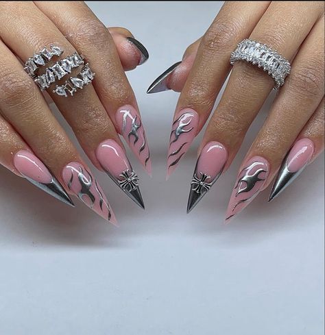 Partynextdoor Nails, Cross Charm Nails, Pointy Nail Designs, Charm Nails, Nail Vibes, Stilleto Nails Designs, Gel X Nails, X Nails, August Nails