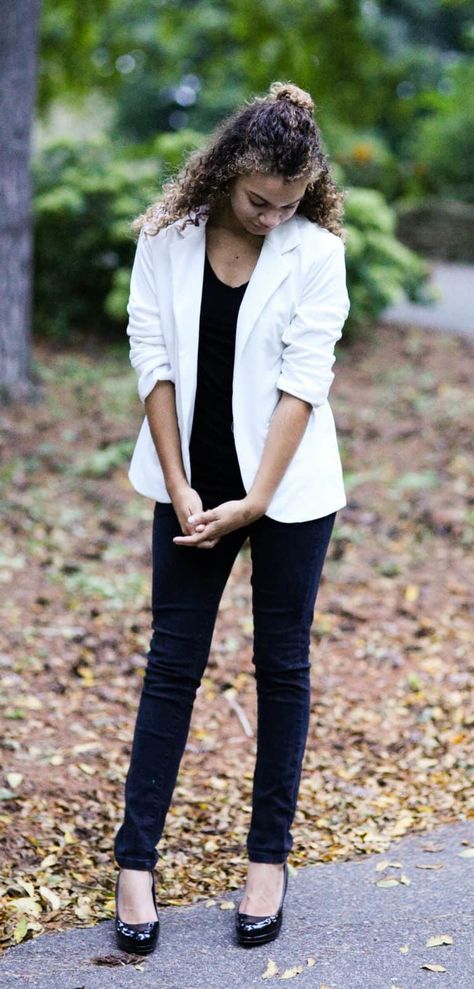 How To Wear A White Blazer, Outfits For Business Women, White Blazer Outfit, White Blazer Outfits, Blazer Outfit Ideas, White Blazer Women, Outfit Mit Blazer, My Chic Obsession, Business Professional Outfits