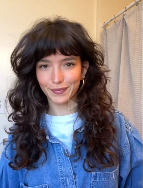 Midsize Curly Hair, Short Bangs Curly Hair, 1970s Hairstyles For Long Hair, Fringe Curly Hair, Long Curly Hair Bangs, Bangs Reference, 80s Curly Hair, Queer Hair, 70s Hair