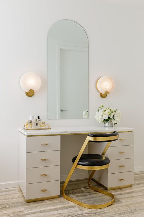 Bathroom in Portland, OR by JHL Design Feminine Vanity, Beauty Salon Design, Vanity Design, Modern Feminine, Salon Design, Apartment Room, Contemporary Living, Portland Oregon, Custom Furniture