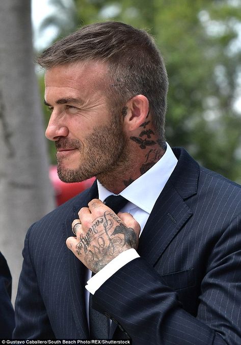 Men Haircut 2024, David Beckham Haircut, Beckham Haircut, David Beckham Hairstyle, Beckham Hair, Mens Medium Length Hairstyles, Men's Short Hair, Men Haircut Styles, Corte De Cabelo Masculino