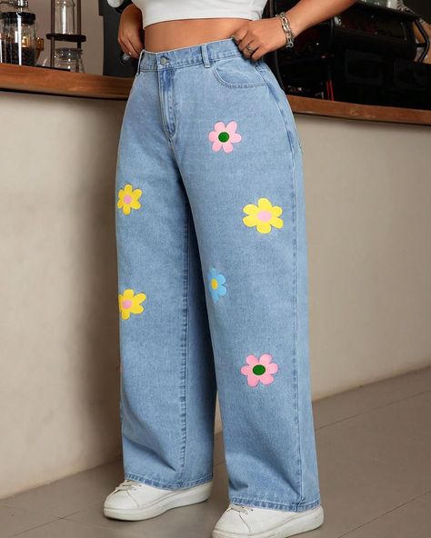 ✨Pre-order only, XL(16) - 4XL(24)✨ Colored Jeans Outfits, Spirit Jeans, Denim Diy Clothes, Fall Blouse, Outfit Plan, Girls Fall Outfits, Patterned Jeans, Jeans Casual, Hyena