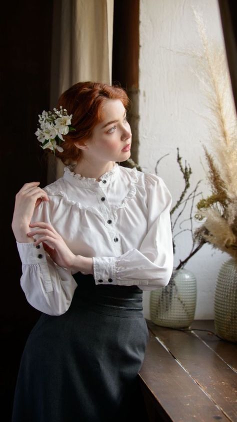 Anna Sitkina, Headshot Poses, Old Fashion Dresses, Best Photo Poses, Redhead Girl, Pretty Selfies, Fashion Photoshoot, Classy Outfits, Pretty Dresses