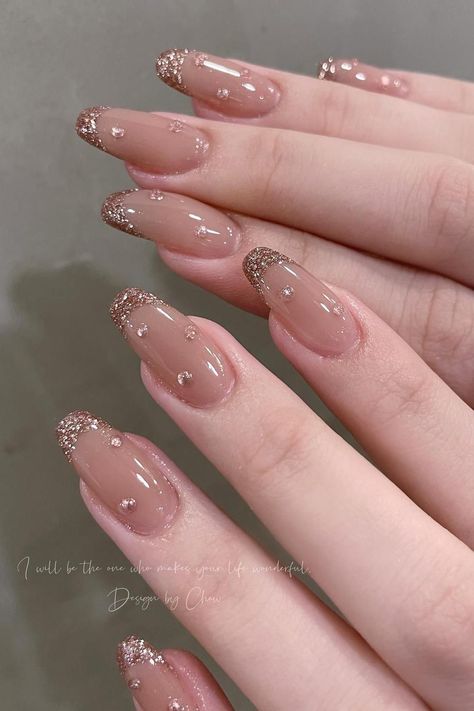 Nailart Nude, Rose Gold Nails Design, Elegant Touch Nails, Bridal Nails Designs, Nude Nail Designs, Valentine Nails, Beauty Nails Design, Rose Gold Nails, Pretty Nail Art Designs