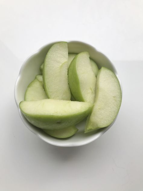 Morning Snacks, Calorie Controlled Meals, Food Calories List, Green Apples, Low Cal Recipes, Healthy Food Dishes, Healthy Food Motivation, Healthy Lifestyle Food, Yummy Comfort Food