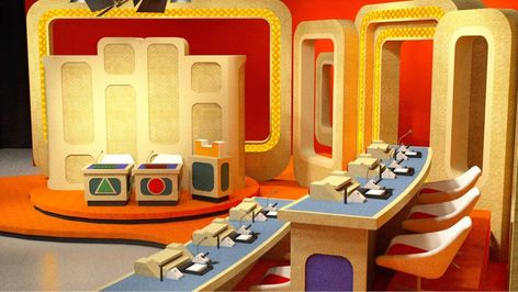 Impeccable Digital Recreations of TV Game Show Sets Tv Game Show, Tv Set Design, Game Shows, Retro Bedrooms, 80s Tv, Tv Show Games, Family Feud, Wheel Of Fortune, Brain Games