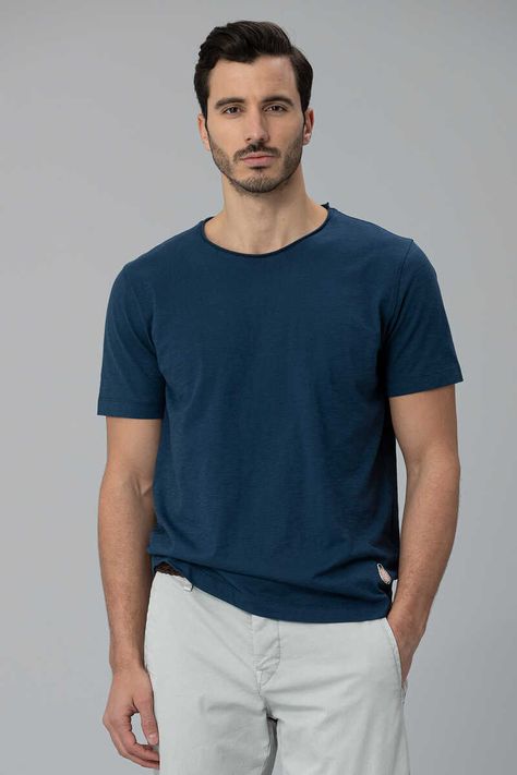 Navy Blue Tshirt Outfit Men, Blue Tshirt Outfit Men, Blue Pants Outfit Men, Blue Tshirt Outfit, Blue Top Outfit, Plain Tee Shirts, Blue Pants Men, Classy Lifestyle, Dark Blue Pants