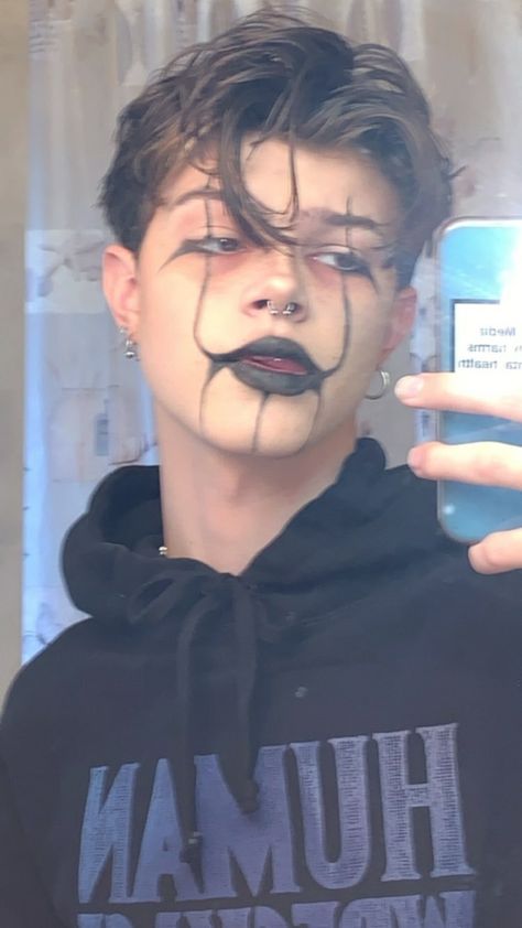 Halloween Makeup Boys Easy, Halloween Makeup Guys Easy, Black Clown Makeup Men, Male Halloween Face Paint, Makeup Hombre, Halloween Makeup Mann, Make Up Halloween Hombre, Simple Halloween Makeup Men, Halloween Makeup Ideas Scary