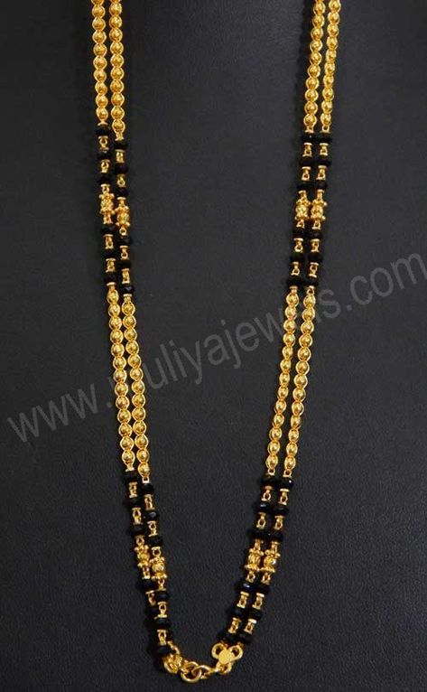 Box Makeover, Temple Jewellery Earrings, Black Beads Mangalsutra Design, Gold Mangalsutra Designs, Trendy Jewerly, Gold Jewelry Stores, Black Beaded Jewelry, Gold Bride Jewelry, Antique Gold Jewelry