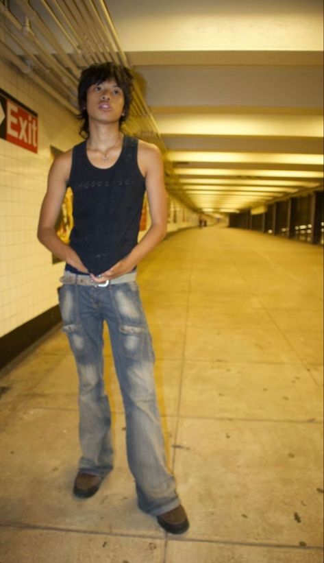 Twink Outfit, Twink Fashion, 2000s Boys Fashion, 2000s Boys, Models Off Duty Style, Mens Outfit Inspiration, Y2k Outfits, Little Outfits, 2000s Fashion