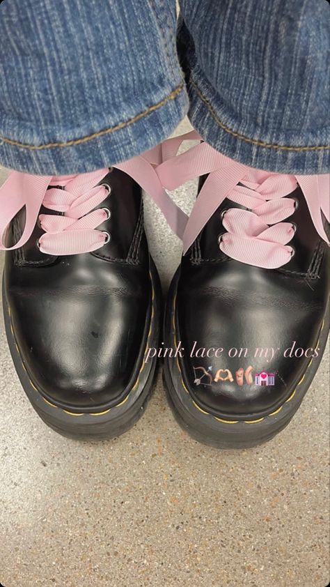 Platform Oxford Shoes Outfit, Ribbons Aesthetic, Pink Oxford Shoes, Doctor Martens, Ribbon Shoe Laces, Easy Diy Clothes, Oxford Platform Shoes, Oxford Shoes Outfit, Coquette Pink