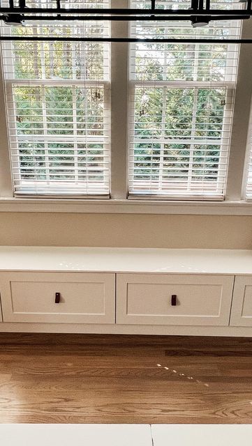 Diy Ikea Bench, Ikea Bench Seat, Ikea Window Seat Hack, Ikea Bench Seat Hack, Long Window Bench, Bay Window Bench Seat, Ikea Window Seat, Bay Window Benches, Ikea Bench