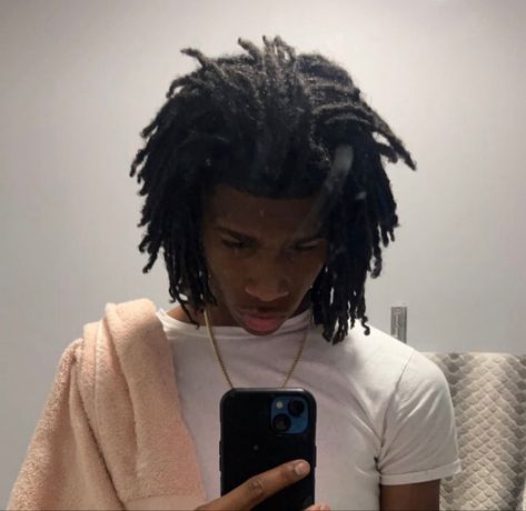 Wolfcut Dreads, Freeform Dreads, Loc Inspiration, Cute Dreads, Dreadlock Hairstyles For Men, Black Men Hairstyles, Mens Braids Hairstyles, Mens Braids