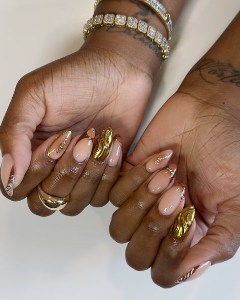 Brown, gold & Swarovski crystals 🤎🥹 #dovenailsbysharon Almond Acrylic, Fingernail Polish, Nail Candy, Almond Acrylic Nails, Nail Manicure, Brown Gold, Swarovski Crystals, Acrylic Nails, Almond