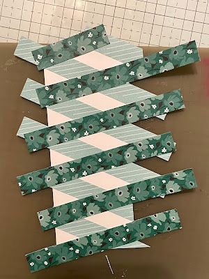 Stampin Up Ribbon Cards, Twisted Ribbon Christmas Cards, Zig Zag Cards Ideas, Double Twisted Ribbon Technique, Ribbon Cards Ideas, Twisted Ribbon Card Technique, Washi Tape Cards Ideas, Twisted Ribbon Card, Diy Washi Tape Cards