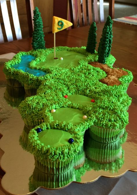 Golf Themed Cakes, Golf Cupcakes, Got Funny, Golf Birthday Cakes, Golf Theme Party, Golf Party Decorations, Golf Cake, Golf Birthday Party, Pull Apart Cupcakes