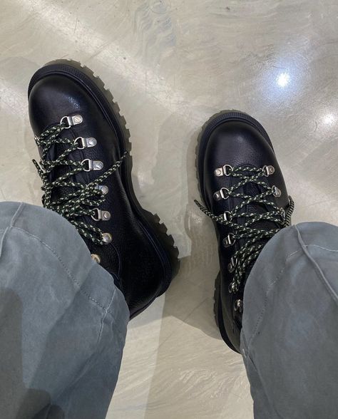 Men’s Hiking Boots, Danner Boots Outfit, Boots Aesthetic Men, Hiking Boots Outfit Men, Hiking Boots Aesthetic, Gorpcore Boots, Hiking Boot Outfit, Danner Boots Men, Fashion Hiking Boots