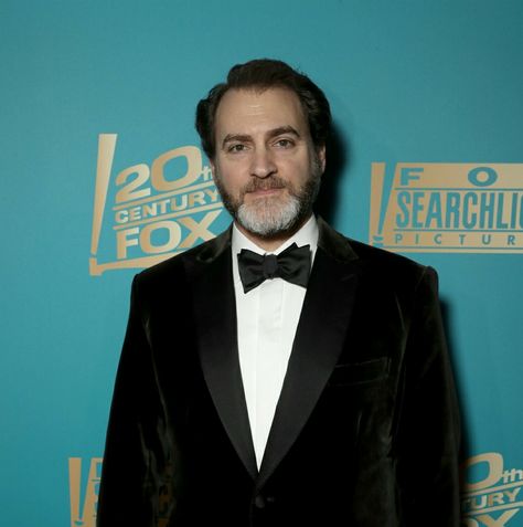 Michael Stuhlbarg looking extraordinary as ever at the Oscars 💙 The Oscars, Abraham Lincoln, Historical Figures, Art