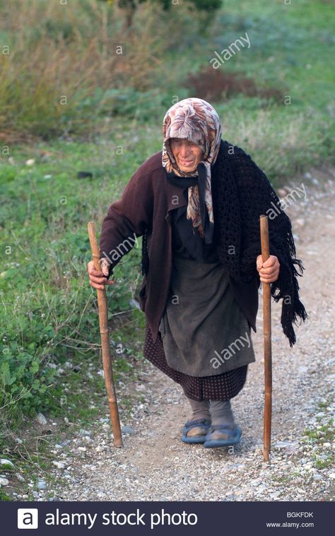 greek grandma yaya - Google Search Woman Farmer, Irish Clothing, Ireland History, Images Of Ireland, Irish Women, Irish Cottage, Irish History, Figure Poses, Poses References