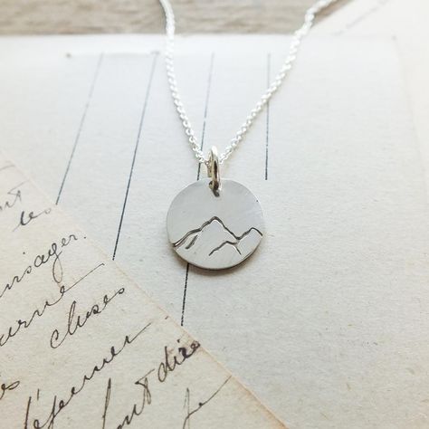 Mountain Round Charm Necklace - Becoming Jewelry Woodsy Jewelry, Silver Jewelry Ideas, Simple Charm Necklace, Mountain Pendant, Pear Shaped Diamond Necklace, Heart Shaped Diamond Pendant, Mountain Jewelry, Mountain Necklace, Mountains Are Calling