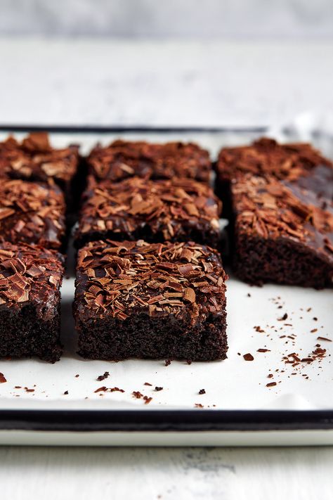 Mocha Chocolate Sheet Cake with Chocolate Icing - Taming of the Spoon Mocha Sheet Cake, Chocolate Sheet Cake Recipe, Strawberry Mousse Cake, Cake Sheet, Coffee Icing, Coffee Mocha, Mocha Cake, Chocolate Cake Recipe Easy, Mocha Chocolate