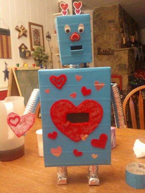 Robot Valentine Shoe Box Girls Valentines Boxes, Valentine Boxes For School, Kids Valentine Boxes, Valentine Card Box, Valentine Boxes, Valentine Mailbox, Valentine Day Boxes, Printable Valentine, Valentine Projects