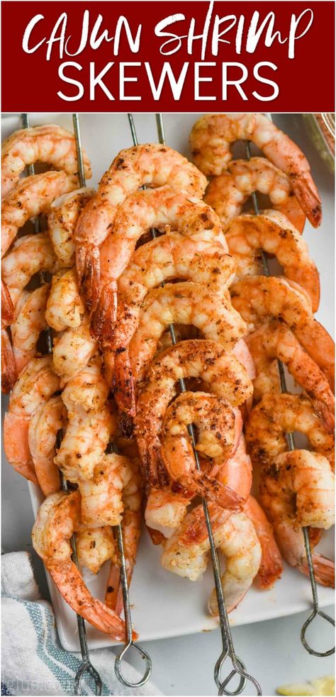 Cajun Shrimp Skewers, Shrimp Skewer Recipes, Fast Appetizers, Super Easy Appetizers, Cajun Shrimp Recipes, Shrimp Kabobs, Summer Bbq Recipes, Homemade Cajun Seasoning, Shrimp Skewers