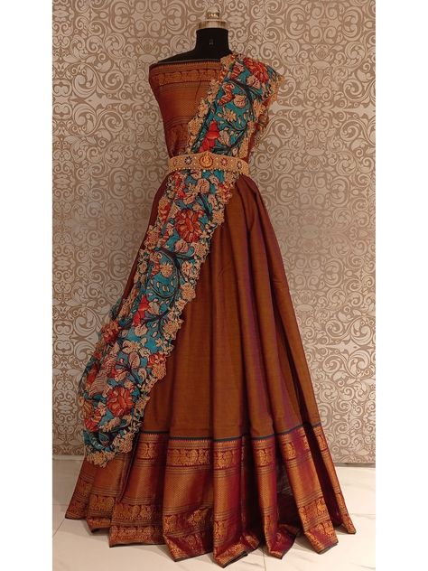 Simple Cotton Lehenga Designs, Half Saree Lehenga Designs, Cotton Half Saree South Indian, Narayanapet Sarees Blouse Designs, Kalamkari Dupatta With Lehenga, Kalamkari Lehenga Indian Weddings, Narayanpet Long Frocks With Dupatta, Narayanapet Pattu Half Saree, Cotton Lehenga Designs