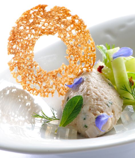 Simon Hulstone's mackerel pâté recipe includes pickled cucumber which perfectly cuts through the mackerel pâté. Mackerel Fillet Recipes, Fine Dining Starters, Mackerel Recipe, Fillet Recipes, Mackerel Pate, Mackerel Recipes, Smoked Mackerel, Pate Recipes, Pickled Cucumber