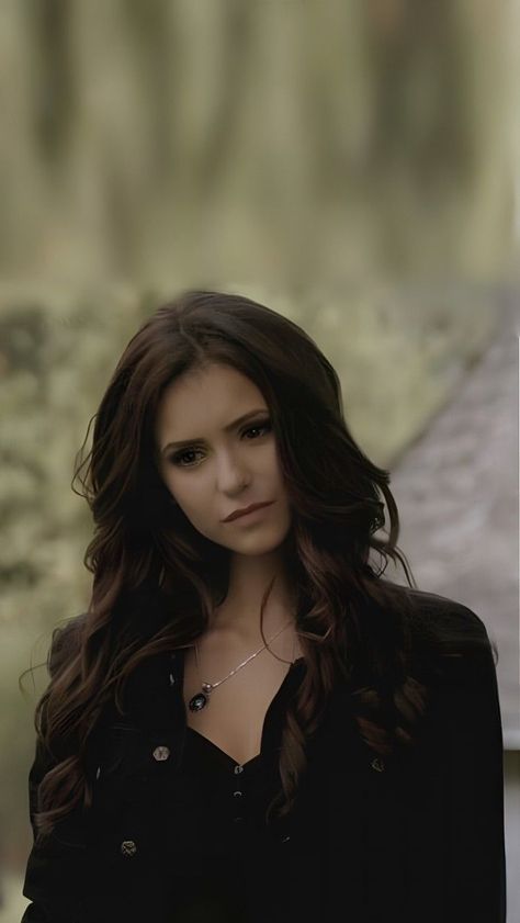 Katrina Petrova, The Vampire Diaries Jeremy, Vampire Diaries Katherine, Elena Salvatore, Katherine Petrova, Mary Ann And Ginger, Mystic Girls, Vampire Diaries Outfits, Victoria Prince