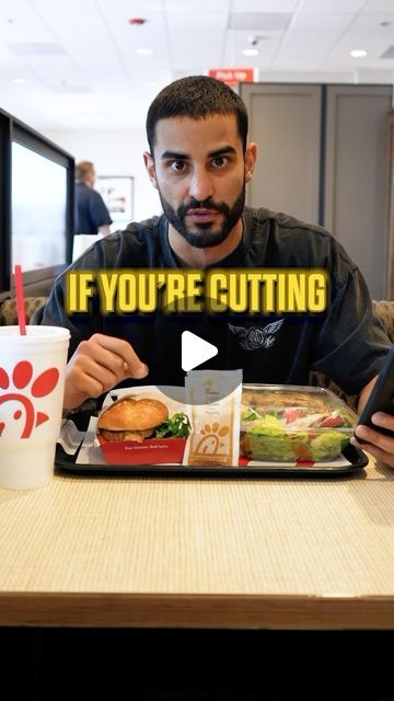 Mario Macias | Fitness Coach on Instagram: "Chic fil a is the spot if you’re looking to have a high protein macro friendly meal 

This meal honestly kept me full for a good minute as well

Keep in mind that when you’re eating out, macros aren’t always going to be 100% accurate and sodium it generally going to be a little on the higher end so don’t freak out if you wake up a little heavier the next day 

This is why if I do decide to eat out I stick to places that have the same serving sizes no matter the location 

✅ Chic fil a 
✅ Starbucks 
✅ In n out 

Etc" Healty Meals, Air Fryer Recipes Chicken Breast, Serving Sizes, Air Fryer Recipes Chicken, Recipes Chicken, Fitness Coach, Fryer Recipes, The Spot, Air Fryer Recipes