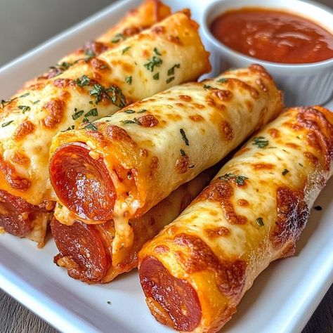 Pizza Type Recipes, Pepperoni Rolls Recipe, Pizza Meatloaf, It Was Just A Dream, Pepperoni Pizza Rolls, Crawfish Pie, Pepperoni Recipes, Copycat Food, Pizza Roll Recipe