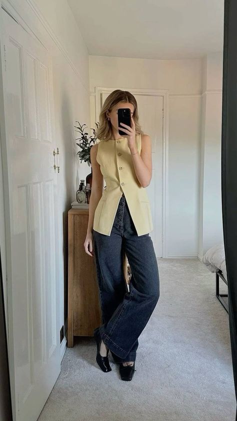 Waistcoat Outfit, Minimalist Outfits, Look Formal, Flats Outfit, Corporate Outfits, Elegante Casual, Wardrobe Outfits, Looks Street Style, Ținută Casual