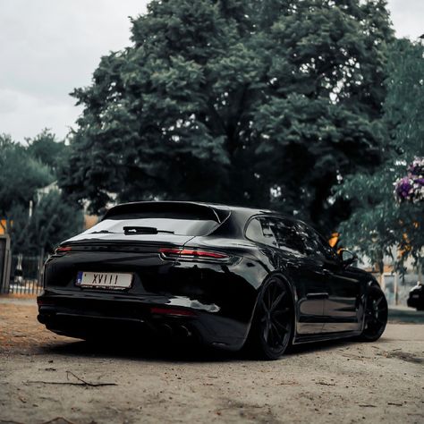 Slammed Porsche Panamera Sport Turismo #porsche #panamera #slammed #stance #modified #murderedout #blackcars #blackcar #porschepanamera Wallpaper Xiaomi, Panamera Sport Turismo, Panamera Turbo S, Singer Porsche, Porsche Panamera Turbo, Future Cars, Rims For Cars, Car Aesthetic, Porsche Panamera