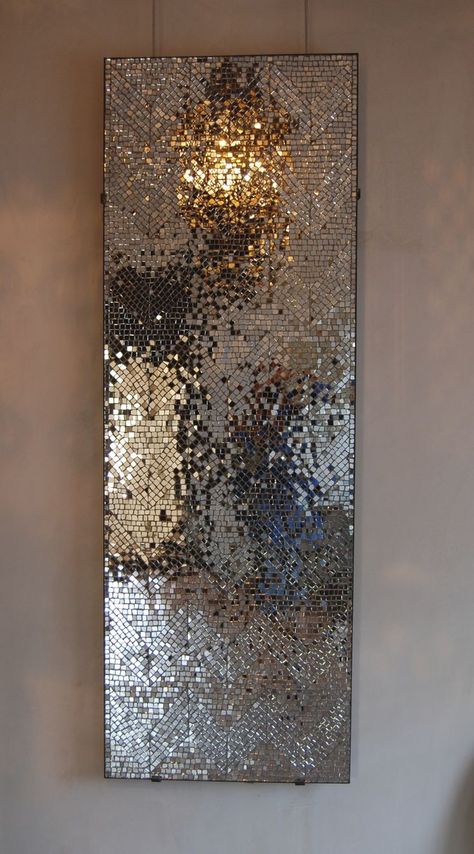 Patio Remodel, Diy Wand, Broken Mirror, Fabulous Diy, Mosaic Mirror, Mirror Mosaic, Diy Art Projects, Mosaic Wall Art, Mosaic Projects