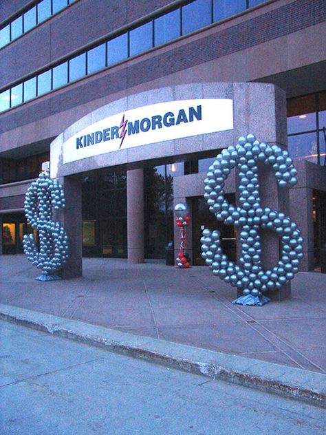 large ten foot tall dollar sign balloon sculptures Link Balloons, Corporate Building, Red Lightning, Balloon Background, Large Balloons, Dollar Sign, Balloon Sculptures, Balloon Columns, Balloon Decor