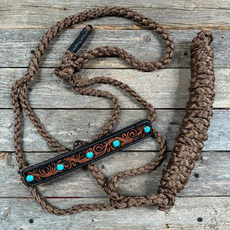 Our favorite mule tape halter with buckstitch leather noseband, is decorated with round turquoise colored cabochons conchos. Mule tape has a 10ft lead. All leads are removable Mule Tape Halter Instructions, Paracord Color Combinations, Leather Horse Halter, Mule Tape Halter, Bling Horse Tack, Leather Horse Tack, Horses Stuff, Horse Tack Diy, Western Headstall