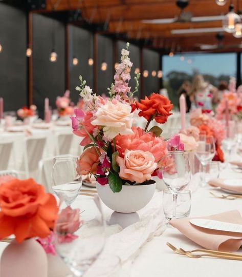 Small Centerpieces, Spring Boards, Wedding Floral Centerpieces, Coral Wedding, Orange Wedding, Floral Centerpieces, Wedding Inspo, Wedding Table, Pink And Orange