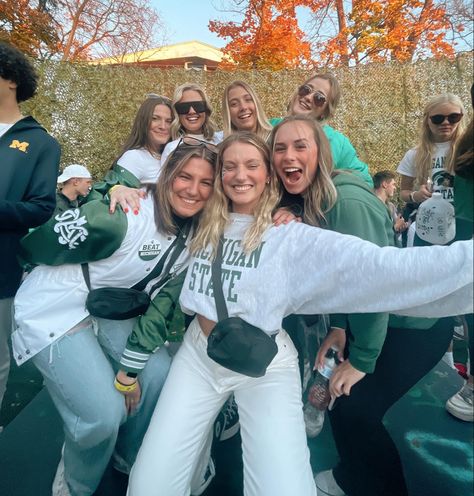 #college #michiganstate Michigan State Game Day Outfit, Osu Gameday Outfit, Msu Outfit, Gameday Fits, College Gameday Outfits, Gameday Outfits, College Gameday, Sports Outfits, East Lansing