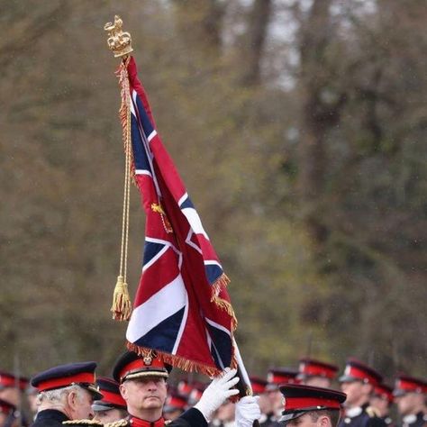 The Royal House Of Windsor on Instagram: "On Friday, The King, Commander-in-Chief of the British Armed Forces, attended the 200th Sovereign's Parade at the Royal Military Academy Sandhurst. His Majesty presented the new Colours and Sovereign's Banner to the receiving Ensigns as the old Colours, belonging to The late Queen Elizabeth II, were also marched on parade with the cadets passing the statue of Queen Elizabeth II. 📸: PA" Royal Military Academy Sandhurst, British Armed Forces, Military Academy, House Of Windsor, Royal House, Queen Elizabeth Ii, Elizabeth Ii, Armed Forces, Queen Elizabeth