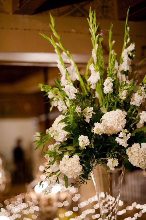 Large White Gladiolus and Hydrangea Centerpieces Gladiolus Centerpiece, Gladiolus Wedding, Gladiolus Bouquet, Gladiolus Arrangements, Flower Film, Gladiolus Flower, Hydrangea Centerpiece, Hydrangea Arrangements, Wedding Bouquets Bride