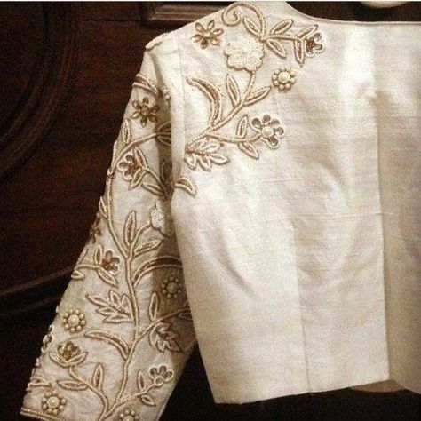 Blouse Blouse Designing, Chennai Wedding, Blouse Stitching, Pearl Work, Blouse Designs Indian, Boutique Wedding, Blouse Designs Silk, Elegant Blouse Designs, Wedding Blouse