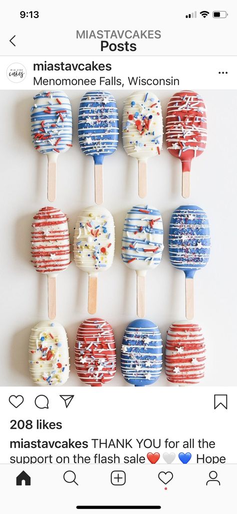 Memorial Day Cakesicles, Fourth Of July Cakesicles, Memorial Day Cake Pops, 4th Of July Cakesicles, 4th Of July Treat Boxes, Cakesickles Ideas, Cupcake Themes, 4th Of July Cake Pops, Cake Sicles