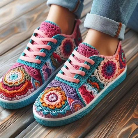 Top amazing ideas of simple crochet shoes ideas Crochet Tee, Denim Crafts Diy, Crochet Shoes Pattern, Confection Au Crochet, Beginner Crochet Tutorial, Diy Clothes And Shoes, Embroidered Shoes, Denim Crafts, Freeform Crochet