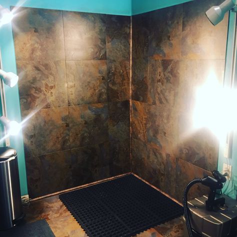 Not this color tile but an idea for the spray tan room... putting tile on the wall? Spray Tan Rooms Ideas, Spray Tan Booth Ideas, Spraytan Room Ideas, Spray Tan Room Ideas Salons, Tan Room Ideas, Spray Tan Salon Decor, Diy Spray Tan Booth, Spray Tanning Room, Tanning Salon Ideas