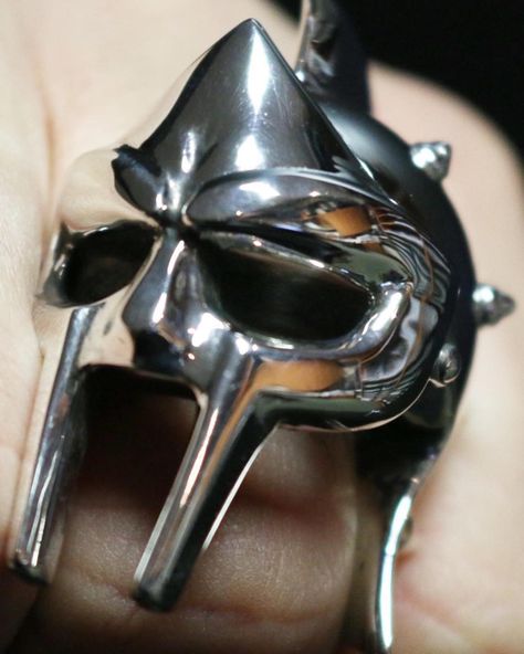 What we do in life echoes in eternity 🔥 Gladiator Helmet Ring 💪🏻 @ajtjewellery ⠀⠀ ⠀⠀⠀⠀⠀⠀⠀⠀⠀⠀⠀ ⠀⠀⠀⠀⠀⠀⠀⠀⠀ ⠀⠀⠀⠀⠀⠀⠀⠀⠀⠀⠀ ⠀⠀⠀⠀⠀⠀⠀⠀⠀⠀⠀ ⠀ 💻 Order Now online www.ajtofficial.com or  email 📬info@ajtjewellery.com.au ⠀⠀ ⠀⠀⠀⠀⠀⠀⠀⠀⠀⠀⠀ ⠀⠀⠀⠀⠀⠀⠀⠀⠀ ⠀⠀⠀⠀⠀⠀⠀⠀⠀⠀⠀ #gladiator #Gladiator #rome #knights #Rome #gym #forhonor #fighter #italy #gladiators #skull #ajtjewellery #arnoldschwarzenegger #menswear #skullring #mensstyleguide #bodybuilding #harleydavidson #arnoldclassic #usa #mensstyle #fashionweek #mensfashionr Maximus Gladiator, Exotic Men, Gladiator Maximus, Helmet Ring, Gladiator Helmet, Roman Helmet, Roman Warriors, Wallet Chains, Arnold Classic