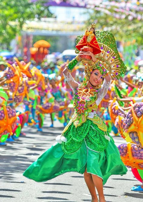 Photography :: Beautiful People :: Ethnic :: Tribal :: Love & Discover the World :: ZAIMARA Inspirations :: Breathtaking Images Sinulog Festival Photography, Sinulog Outfit, Festival In The Philippines, Philippine Festivals, Cebu Island, Sinulog Festival, Philippine Culture, Philippines Cebu, Visit Philippines