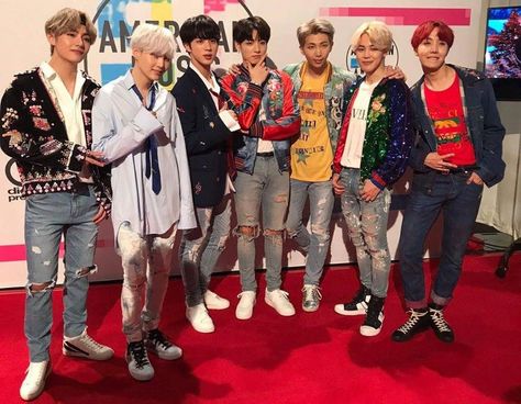 #bts #ama Bts Official Light Stick, Jungkook And Jin, American Music Awards, Blackpink And Bts, Bulletproof Boy Scouts, Bts Group, I Love Bts, Boy Scouts, Bts Bangtan Boy